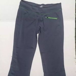 Alo Cool Fit (Large) Gray Cropped Leggings